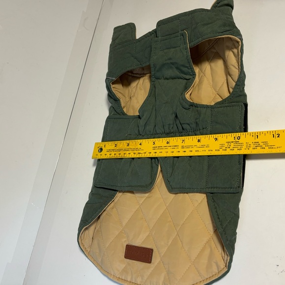 THINK! Reversible Dog Pet Coat Quilted Hook & Loop closure Green Tan NWOT - Picture 7 of 15